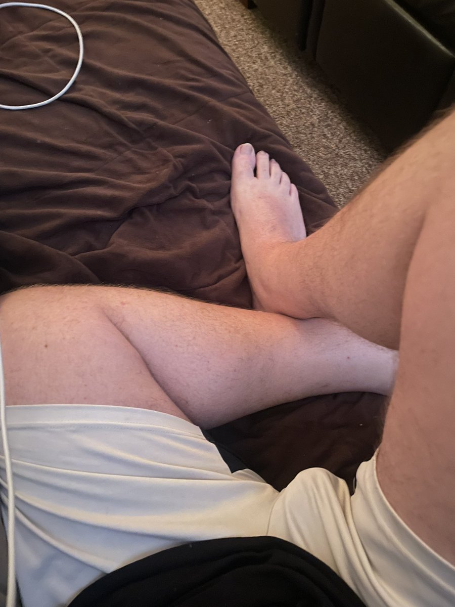 Fan4Oldr80028's tweet photo. Just hanging around this evening after work. Felt a knot in my gym shorts. Love when it shows like this! #4older #silverfox #oldermen #bulge #olderwomen #exhibitionist #niceprint #footfetish https://t.co/CKXyXPzpAB