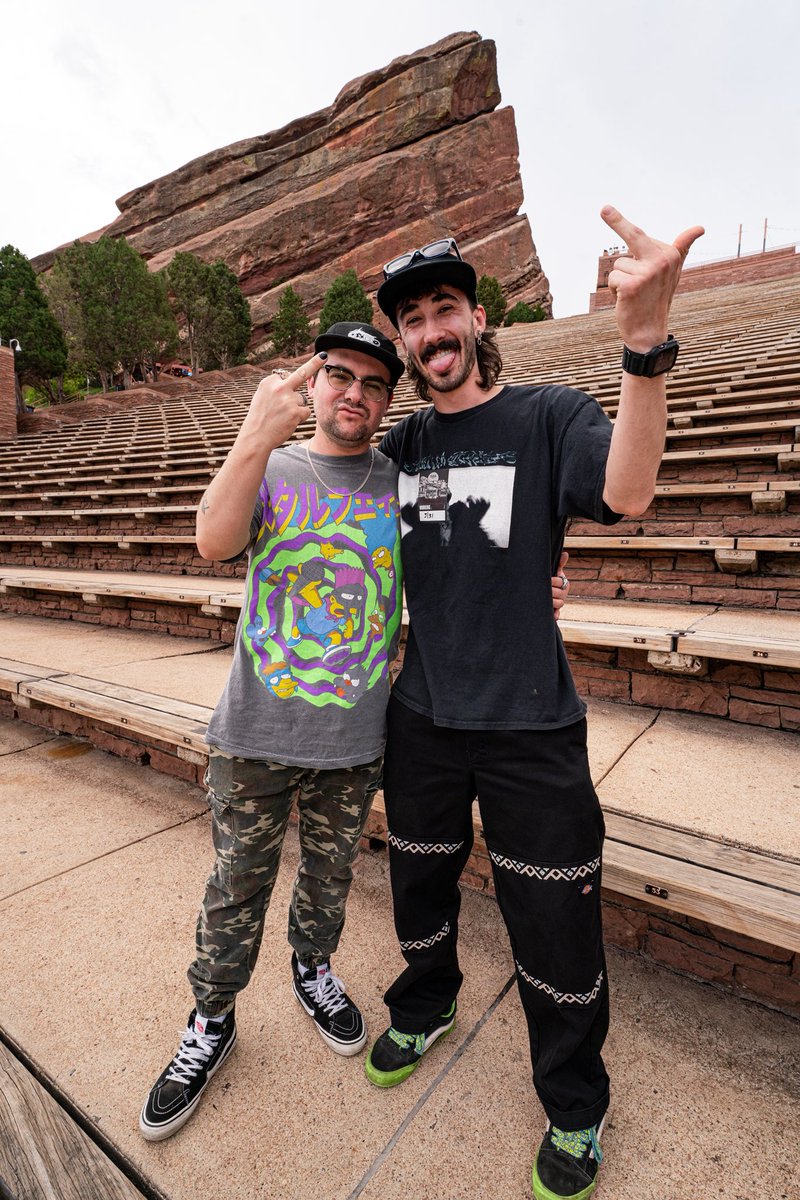 shoutout my boy <a href="/SmudgeVisuals/">SMUDGE</a> for always crushing my visuals. been awesome working with him the last few years