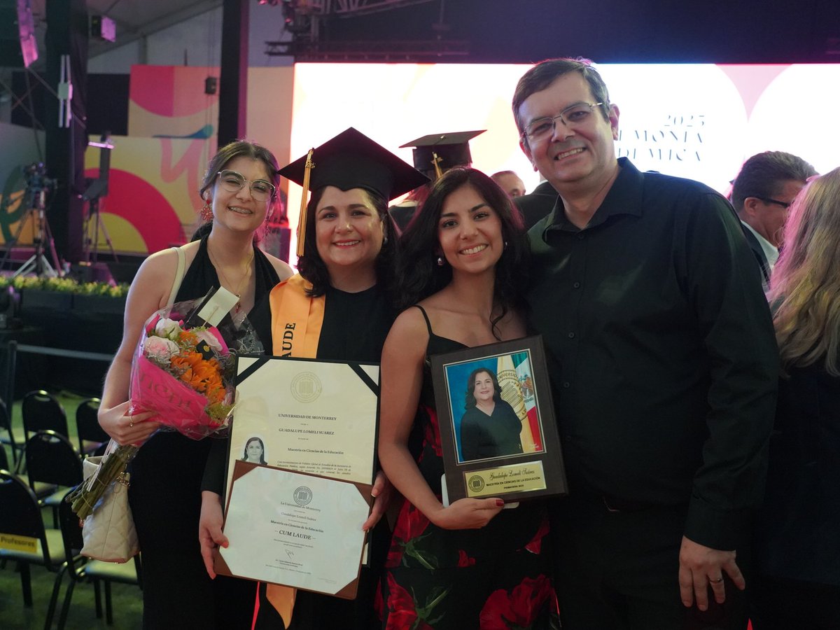 👩‍🎓🧑‍🎓 ¡Y esto apenas comienza! 

El gran cierre nos espera muy pronto en el #CommencementUDEM 🥳