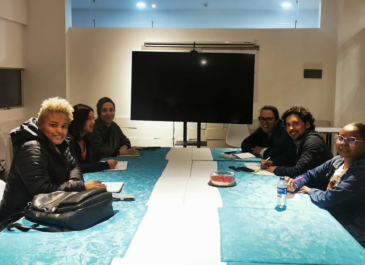 APC Colombia (@apccolombia) on Twitter photo Arrancamos la primera fase de implementación de la política pública de DDHH, paz y no violencia de <a href="/BturaDE/">Alcaldía de Buenaventura</a> 🕊️, con el apoyo de #APCColombia y la Diputación de Barcelona. Arrancamos la primera fase de implementación de la política pública de DDHH, paz y no violencia de <a href="/BturaDE/">Alcaldía de Buenaventura</a> 🕊️, con el apoyo de #APCColombia y la Diputación de Barcelona.
