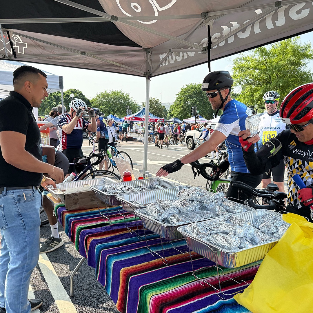 Shoutout to the amazing cyclists who crushed the course at this year’s Armed Forces Cycling Classic in DC and Arlington, VA this past weekend. We were happy to keep the energy up with our breakfast tacos. Looking forward to next year already!