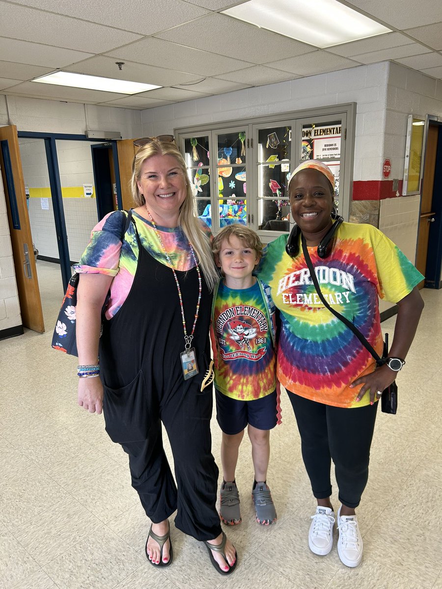 Elizabeth Baxter tweet media