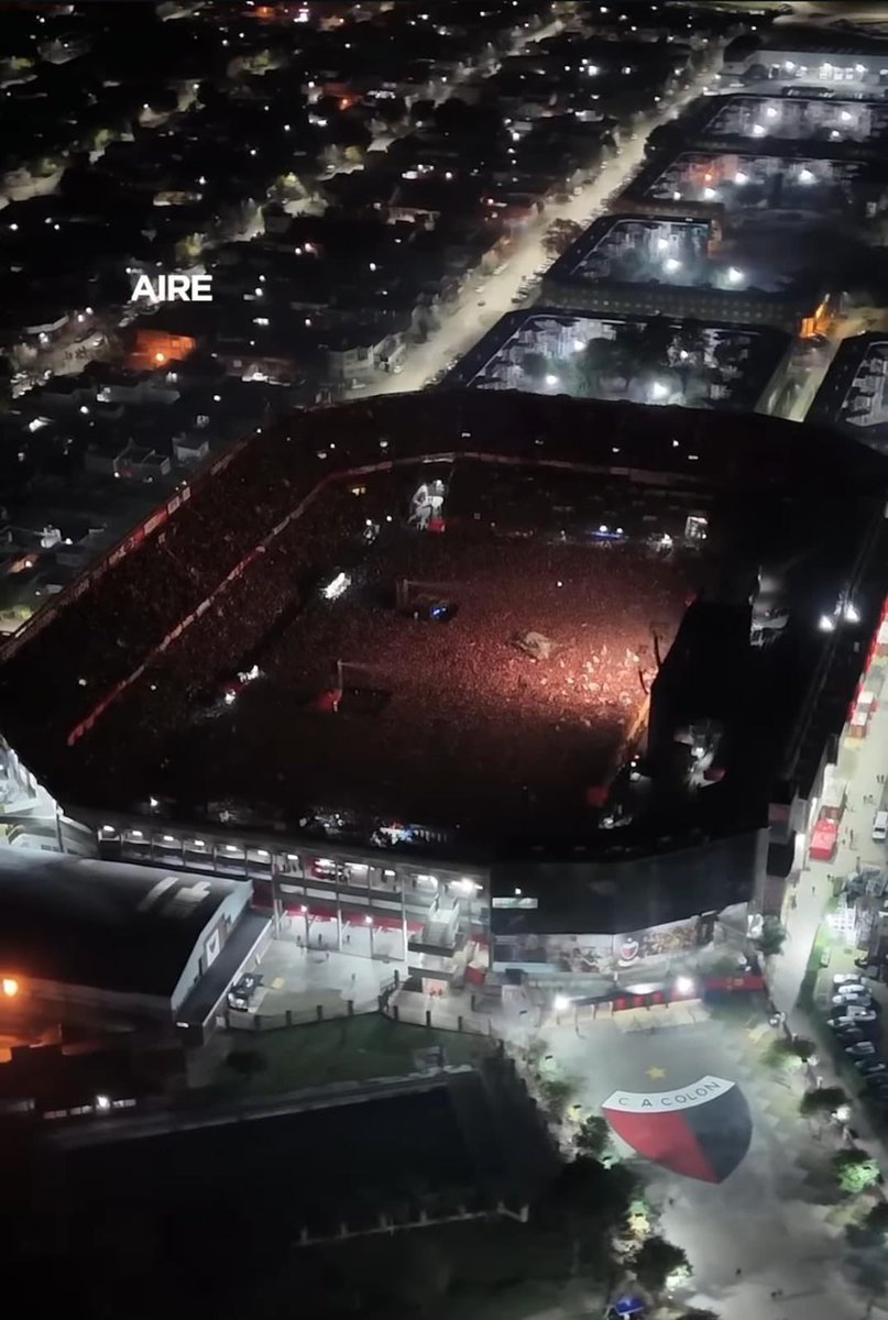 MILAGRO! COLÓN LLENÓ LA CANCHA EN LA 🅱️ NACIONAL ❗️

🏟️El Sabalero, que descendió para nunca más volver, vivió un momento único

👏¡40 mil almas! coparon el Cementerio de los Elefantes

🤷Esto fue en el marco de un recital de La Renga

💪En 3 semanas, los mismos 10000 🆚 Mitre