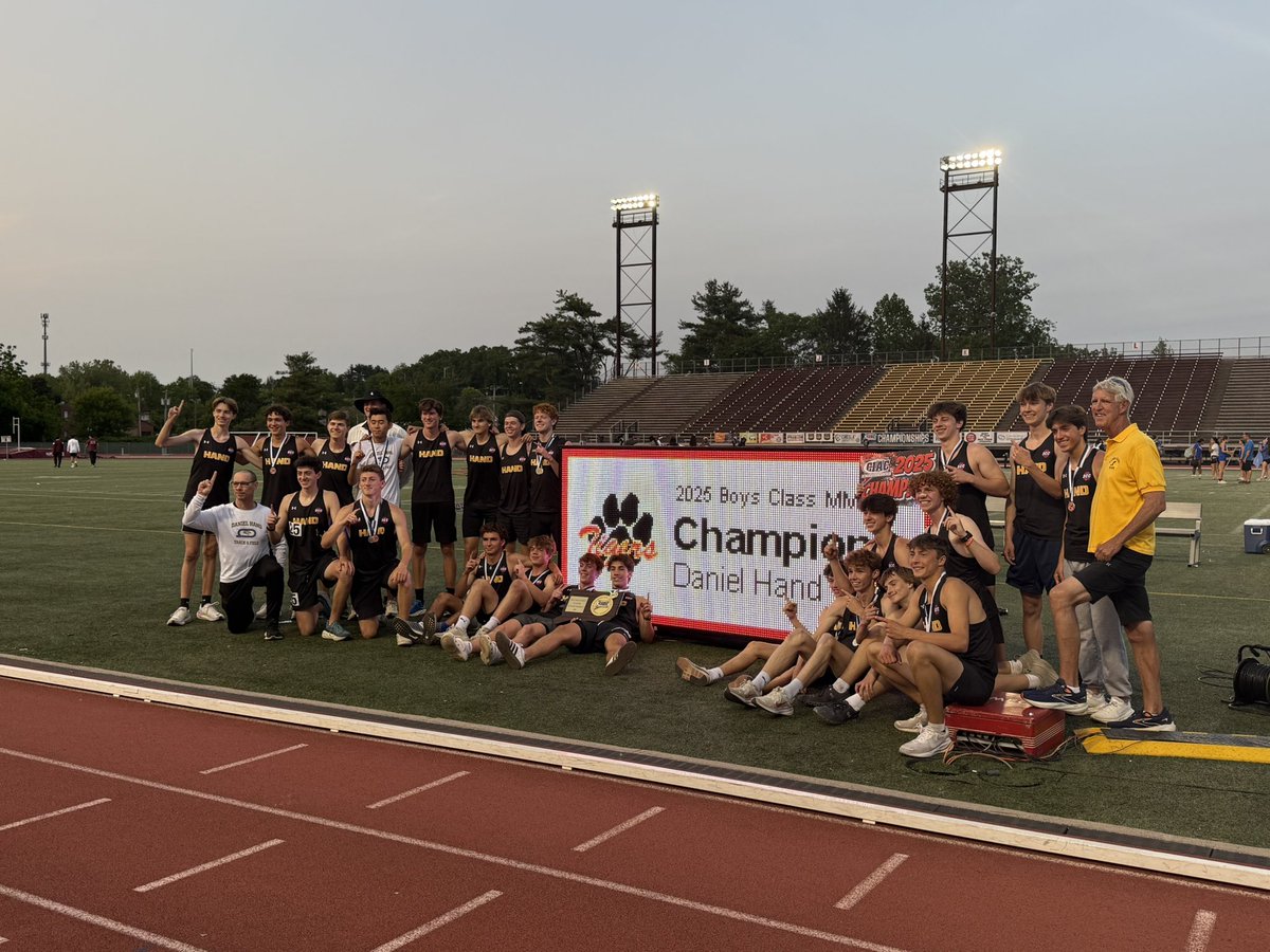 lrileysports's tweet image. “How did that happen?” Daniel Hand boys thought they lost the Class MM track title to Bethel but then found out they won - by a half point #cttrack