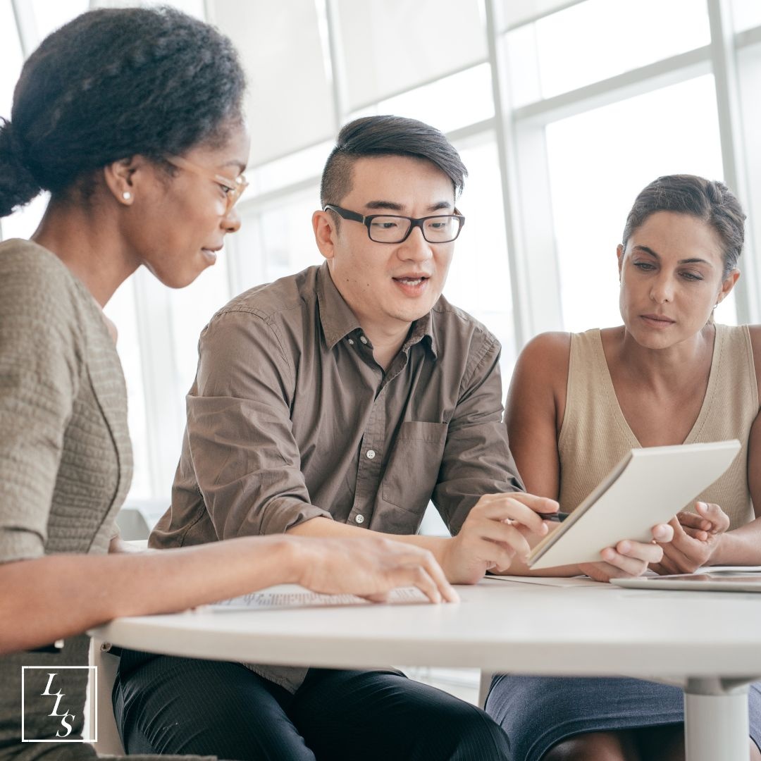 Divorce changes your financial life — permanently.
Plan ahead with budgeting, wills &amp; future goals in mind.
Start with this guide → ludlowlane.co.uk/a-guide-to-spl…
#FinancialPlanning #DivorceAdvice