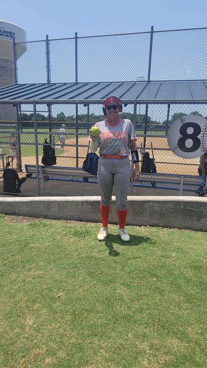 Jernie Nerio (@jernienerio07) on Twitter photo First tournament of the season... happy to be back with my team!
,571 average with a few doubles and my 1st 💣 for the summer!
<a href="/TXEliteBancroft/">Texas Elite Bancroft 18U</a> <a href="/CoyotesDen/">Weatherford College Softball</a> First tournament of the season... happy to be back with my team!
,571 average with a few doubles and my 1st 💣 for the summer!
<a href="/TXEliteBancroft/">Texas Elite Bancroft 18U</a> <a href="/CoyotesDen/">Weatherford College Softball</a>