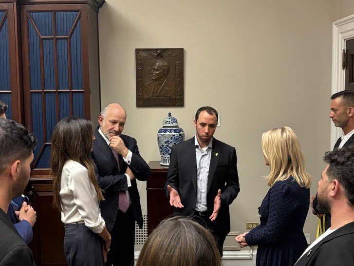 Karoline Leavitt (@presssec) on Twitter photo It was an honor to meet with the brave families of Israeli hostages with Secretary @HowardLutnick and his wife, Allison, today at the White House.
President Trump, Special Envoy <a href="/SteveWitkoff/">Steve Witkoff</a>, and our entire Administration are doing everything possible to bring all the It was an honor to meet with the brave families of Israeli hostages with Secretary @HowardLutnick and his wife, Allison, today at the White House.
President Trump, Special Envoy <a href="/SteveWitkoff/">Steve Witkoff</a>, and our entire Administration are doing everything possible to bring all the