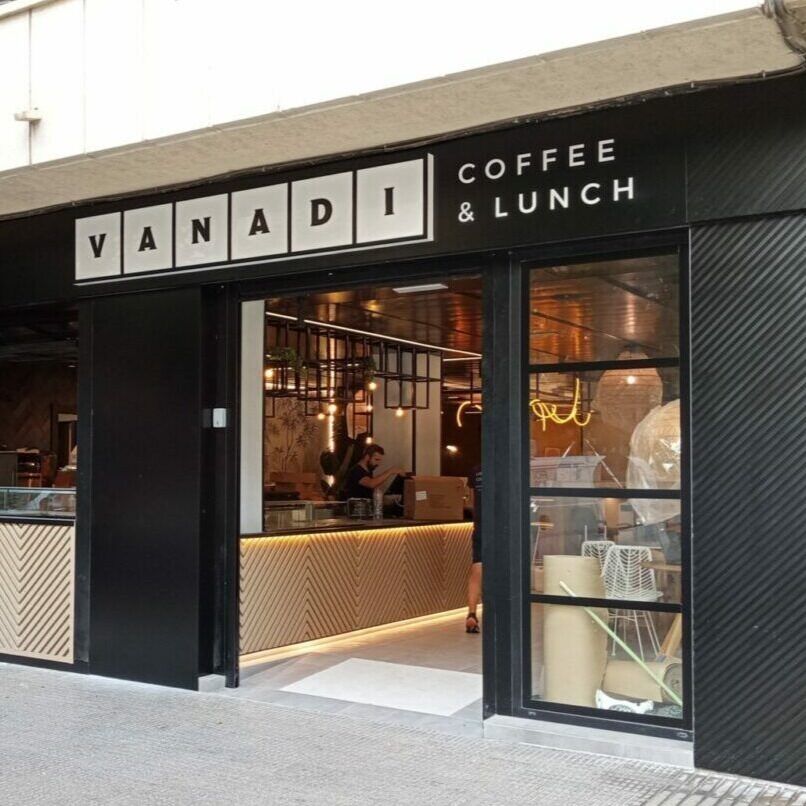 🚨 BREAKING: Vanadi Coffee, catena spagnola di caffè, annuncia un investimento di oltre 1,1 miliardi di dollari in Bitcoin per la sua strategia di riserva.