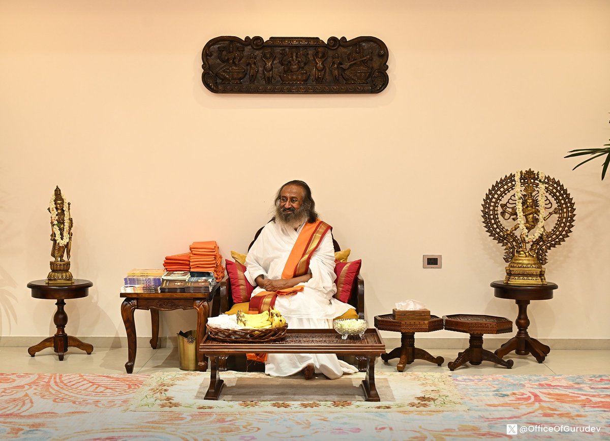 When we get closer to the Self, our actions become powerful in the world and right action in the world brings us closer to the Self! 

#GurudevToday: Glimpses from the day, captured!