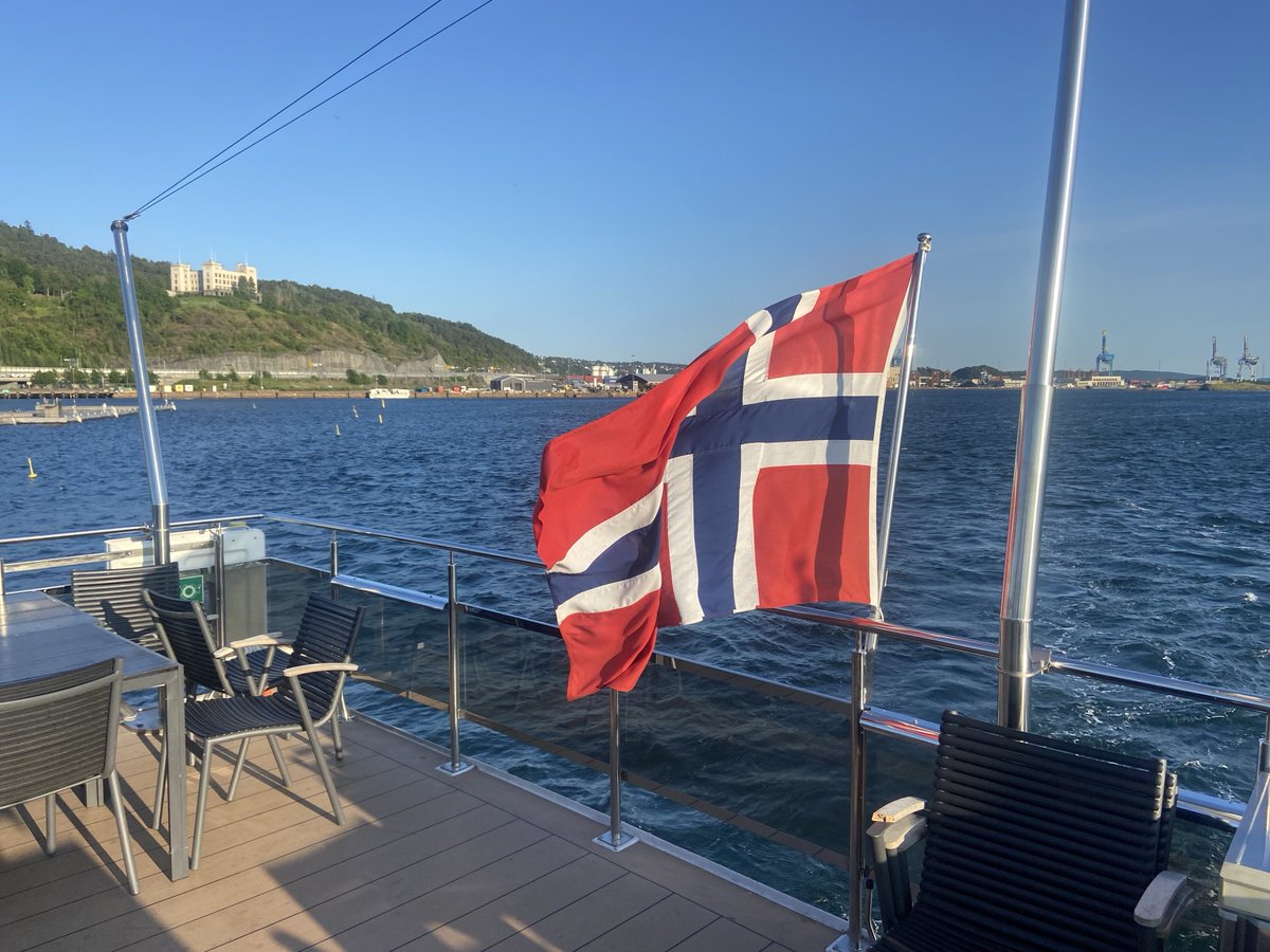 Mark Rowe tweet media