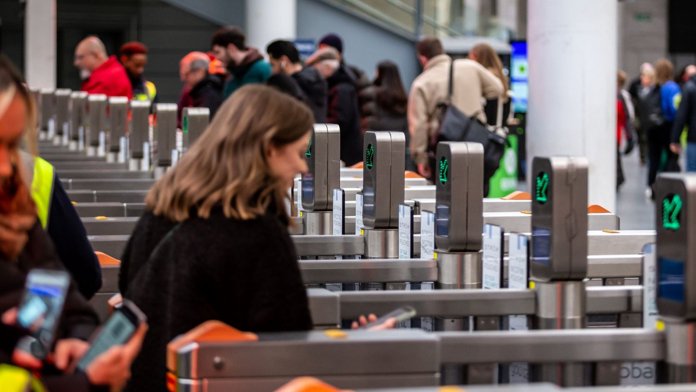 Urgent reform needed in rail fare enforcement, ORR review finds

railmagazine.com/news/2025/06/0…