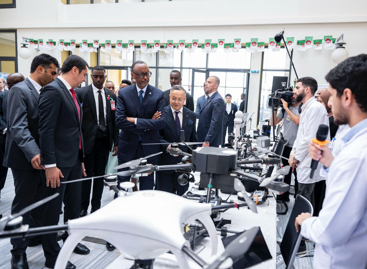 uwimbabazi_i's tweet image. This is a proud moment for Rwanda and a testament to Pan-African collaboration in shaping the digital future of our continent. 🇷🇼🤝🇩🇿 #InnovationForAfrica #AIForDevelopment