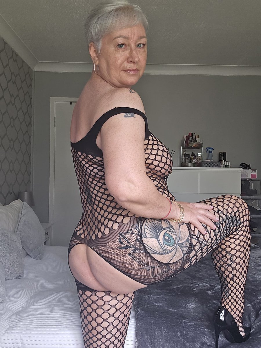 📢 📢  RETWEET  📢📢

Happy hump day 💋

🎥 NEW CONTENT BEING RELEASED VERY SOON 🎥

🎥 Full length videos available, link below 👇🎥
manyvids.com/Profile/100812…

Subscribe to my Only Fans, NO PPV, link below 🎥 👇 
onlyfans.com/misslexsi
