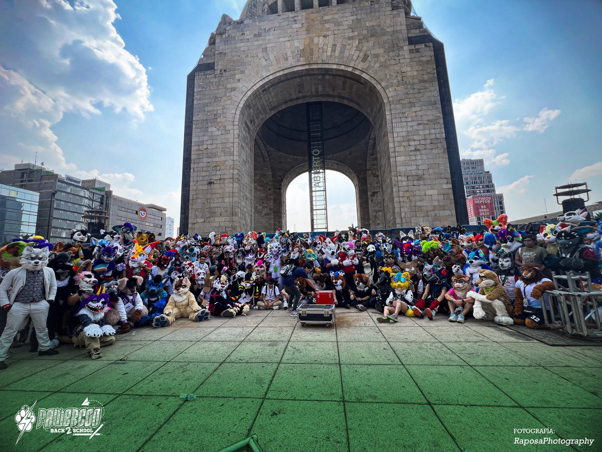 ✨ ¡Foto grupal Pawercon 2025 edición Back 2 School! ✨

📸: RaposaPhotography

📁 drive.google.com/file/d/1PXKTO7…