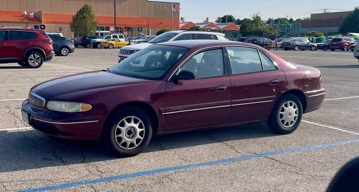Car_Guy_Tom's tweet image. The (really late) Saturday Collection! #CarSpotter #Bling #Buick #Pontiac #Lincoln #Saturn #Sexiness