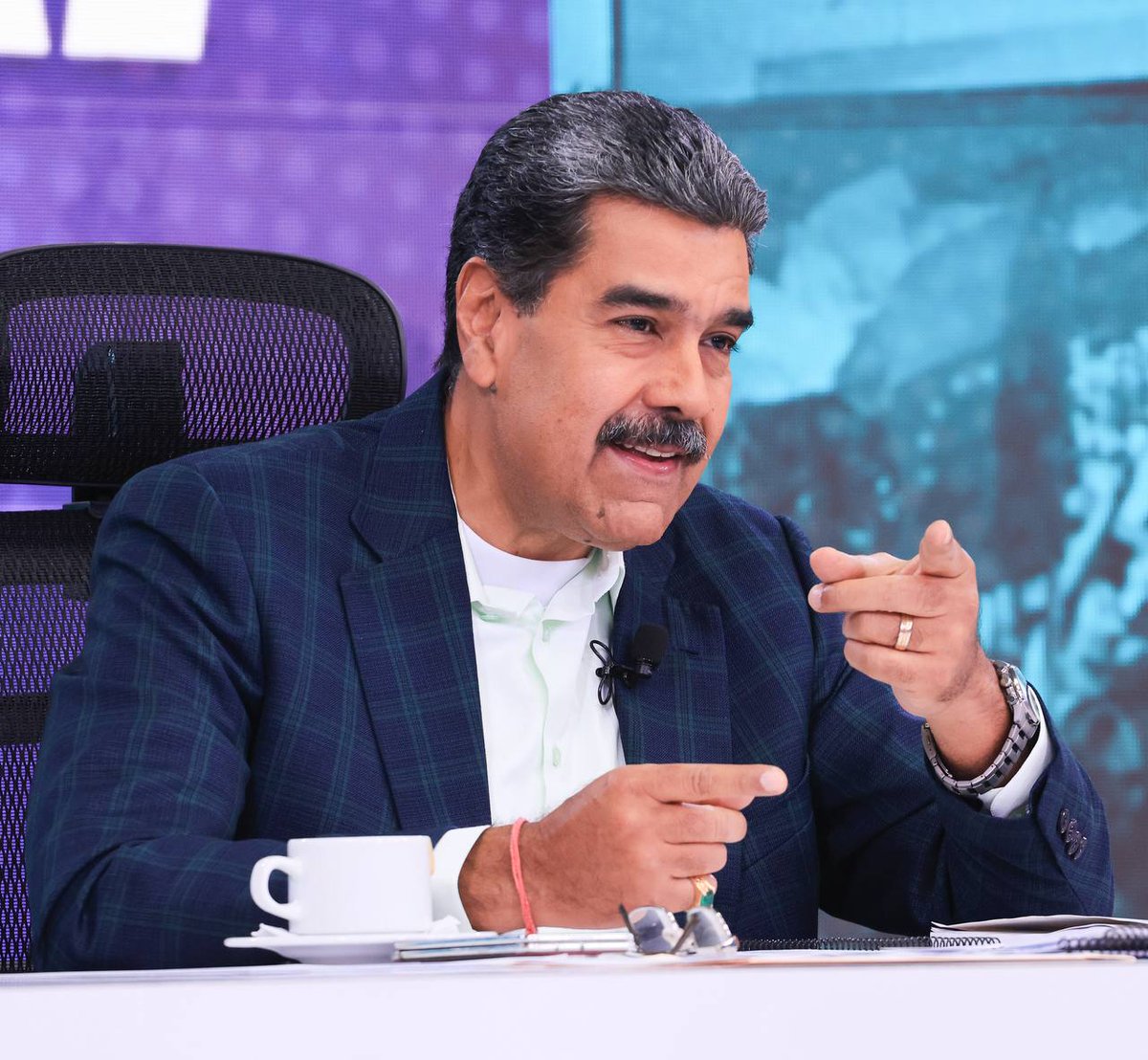 Presidente Maduro instruye ejecutar Agendas Concretas de Acción en gobernaciones.

El Gobierno Bolivariano se dirige “a una profundización de la revolución, en lo democrático, en lo popular, en el empoderamiento de la gente".

El presidente venezolano, Nicolás Maduro, instruyó