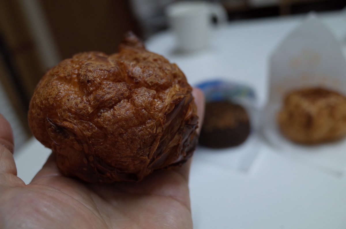 BASS_MEG's tweet image. 皆の控えめなチートデイを見てると自分は如何なものかと思うけどまだまだ終わりません。
食べたいものがありすぎす！！

#ビアードパパ
#GR2