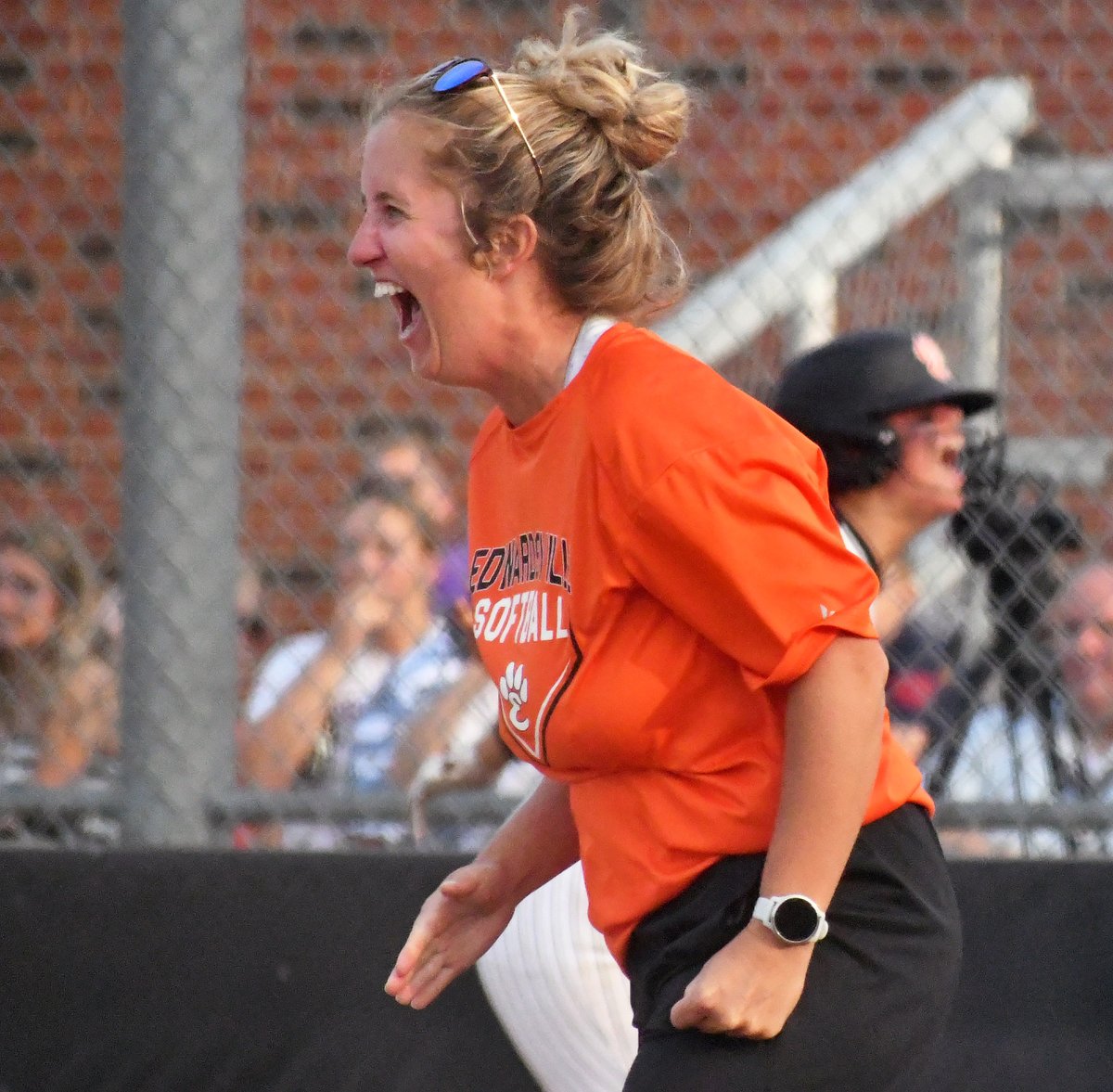 kamper317's tweet photo. Edwardsville wins wild one over Belleville East. Story to come. https://t.co/6earOXEH98