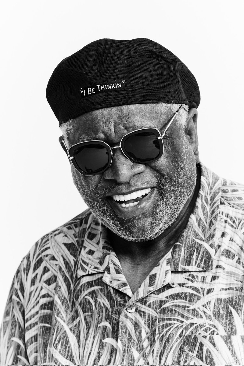 MrGeorgeWallace's tweet photo. Shout out to everyone who thought this fly as hell picture meant I was dead and whatnot. https://t.co/Jgd337nHnt