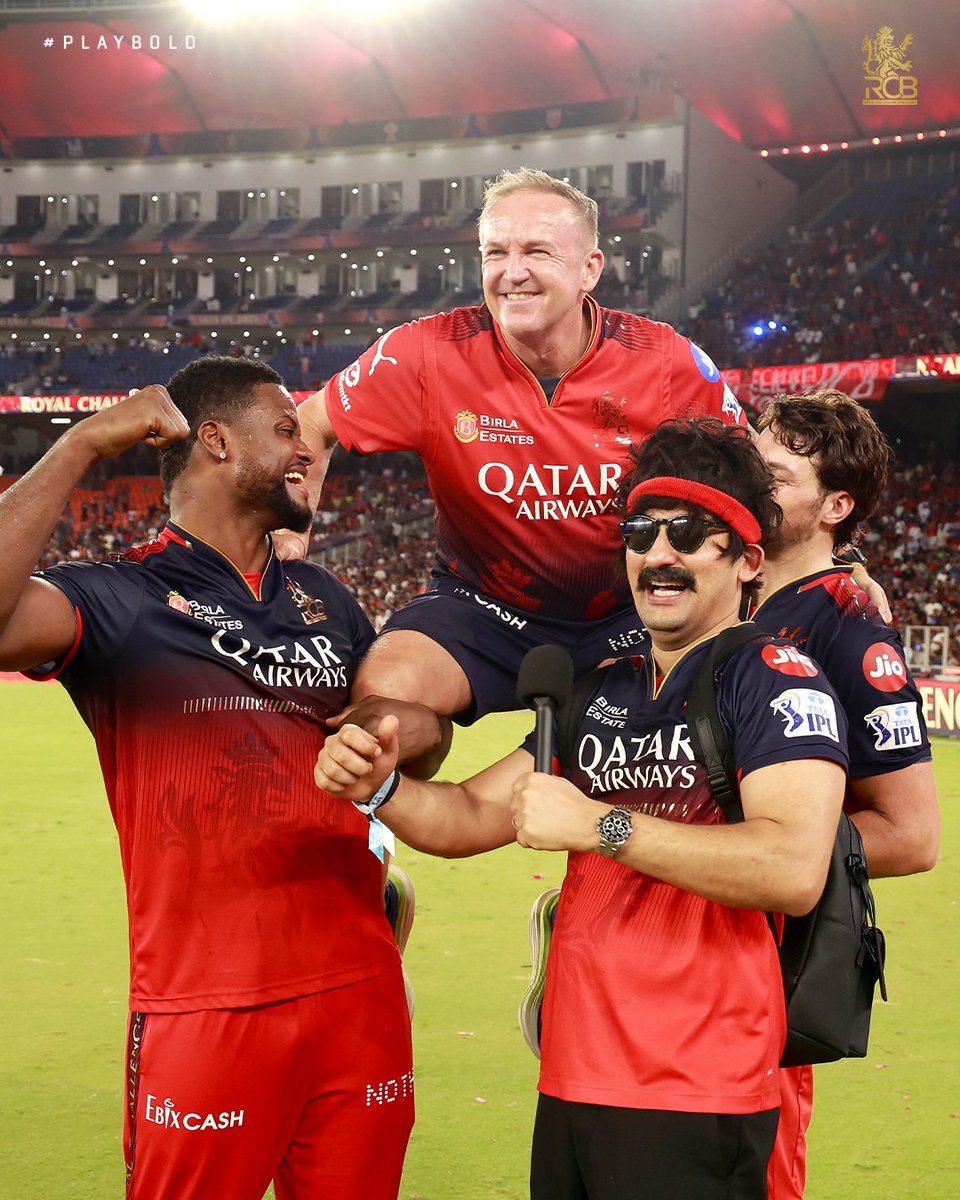 𝘐 𝘶𝘴𝘶𝘢𝘭𝘭𝘺 𝘸𝘪𝘯 𝘵𝘩𝘪𝘯𝘨𝘴 𝘪𝘯 𝘮𝘺 𝘴𝘦𝘤𝘰𝘯𝘥 𝘺𝘦𝘢𝘳. 😎

Sir Andy Flower. 🫡