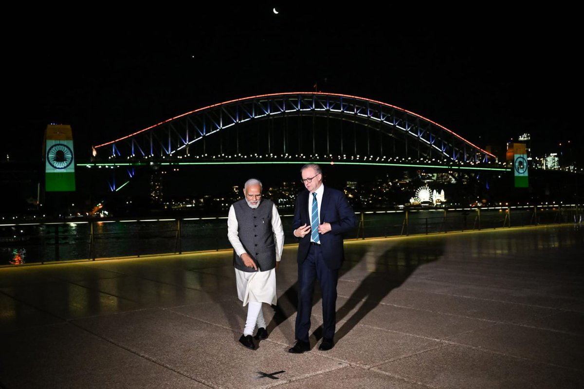Australia India Institute (@aiinstitute) on Twitter photo 📚 NEW READ
CEO The Hon. <a href="/Lisa_Singh/">Lisa Singh</a> and Academic Fellow Prof Ian Hall <a href="/GAIGriffith/">Griffith Asia Inst</a> write on the 5 year anniversary of the Comprehensive Strategic Partnership between Australia and India. They discuss what has been achieved and areas for growth in the bilateral relationship. 📚 NEW READ
CEO The Hon. <a href="/Lisa_Singh/">Lisa Singh</a> and Academic Fellow Prof Ian Hall <a href="/GAIGriffith/">Griffith Asia Inst</a> write on the 5 year anniversary of the Comprehensive Strategic Partnership between Australia and India. They discuss what has been achieved and areas for growth in the bilateral relationship.