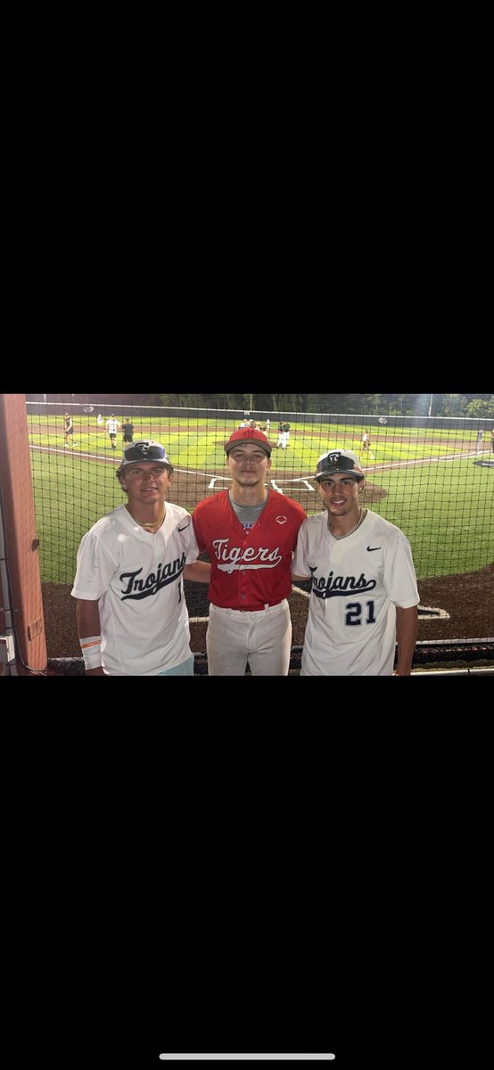 Huge Shoutout to our guys for being selected to play in the TN/GA Stump Memorial All-Star Game and <a href="/Jacobdale06/">Jacob</a> being named MVP of the game‼️ <a href="/TyT3240/">Ty Thompson</a> <a href="/JacksonScali21/">Jackson</a> #Finsup🐬