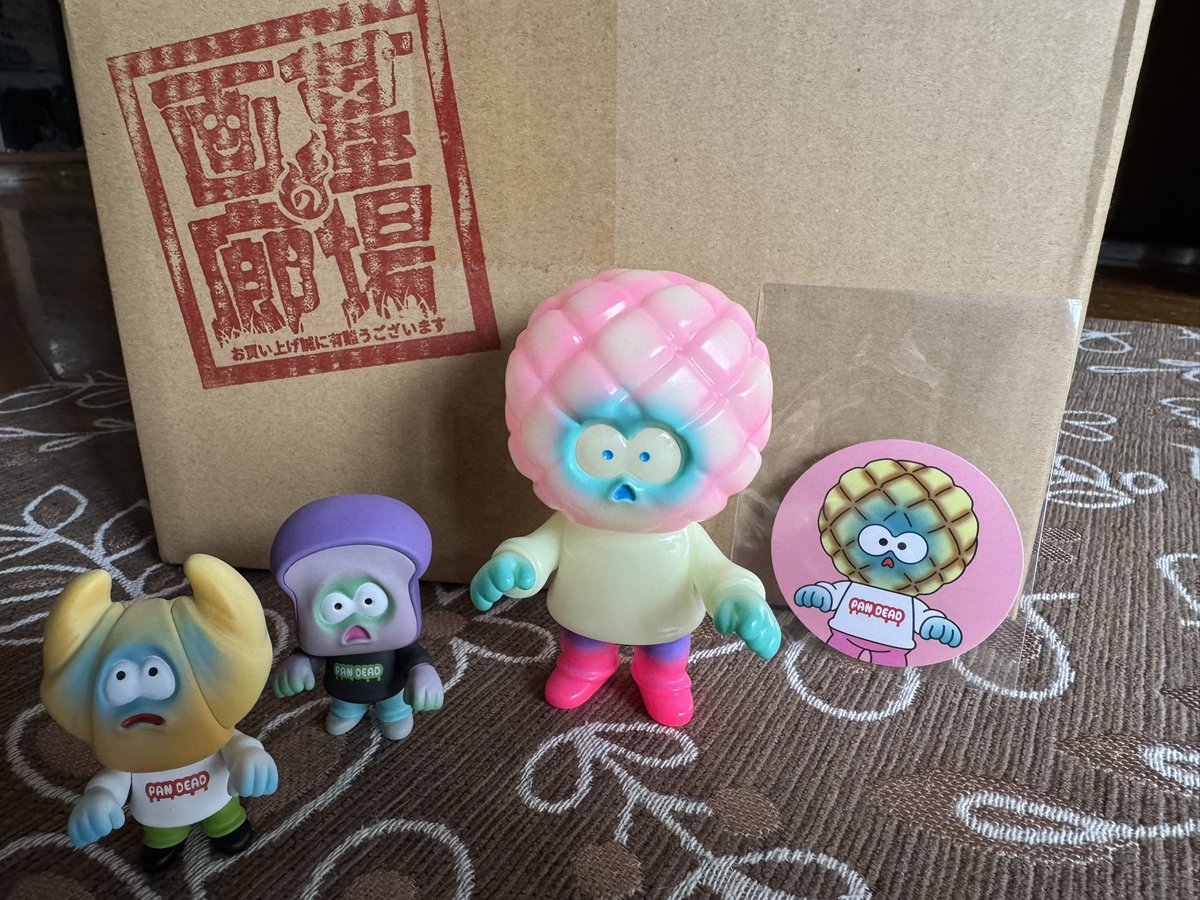 abu_yilizi's tweet image. ようこそ我が家へ(*^◯^*)💕

抽選時の画像よりも
実物の方が可愛いという…
( ´ ▽ ` )とぅき

#墓場の画廊
#HUMAN_ROBOT
#PAN_DEAD
#メロロン🍈♡