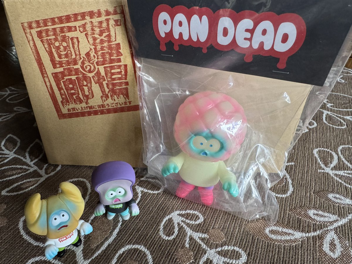 abu_yilizi's tweet image. ようこそ我が家へ(*^◯^*)💕

抽選時の画像よりも
実物の方が可愛いという…
( ´ ▽ ` )とぅき

#墓場の画廊
#HUMAN_ROBOT
#PAN_DEAD
#メロロン🍈♡