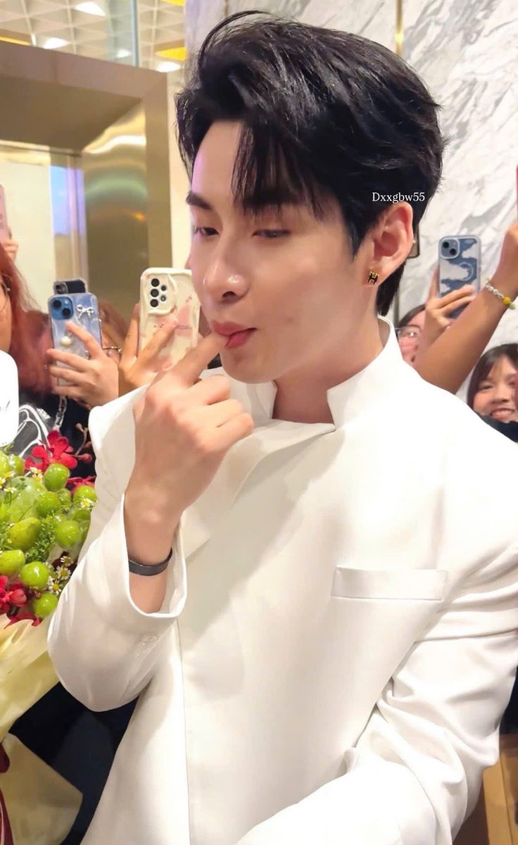 3H_SJC's tweet photo. Như e bé ý nhỉ 
#GeminiHungHuynh 
#HappyGeminiHungHuynhDay 
#HungHuynh https://t.co/0ptvAINYI8