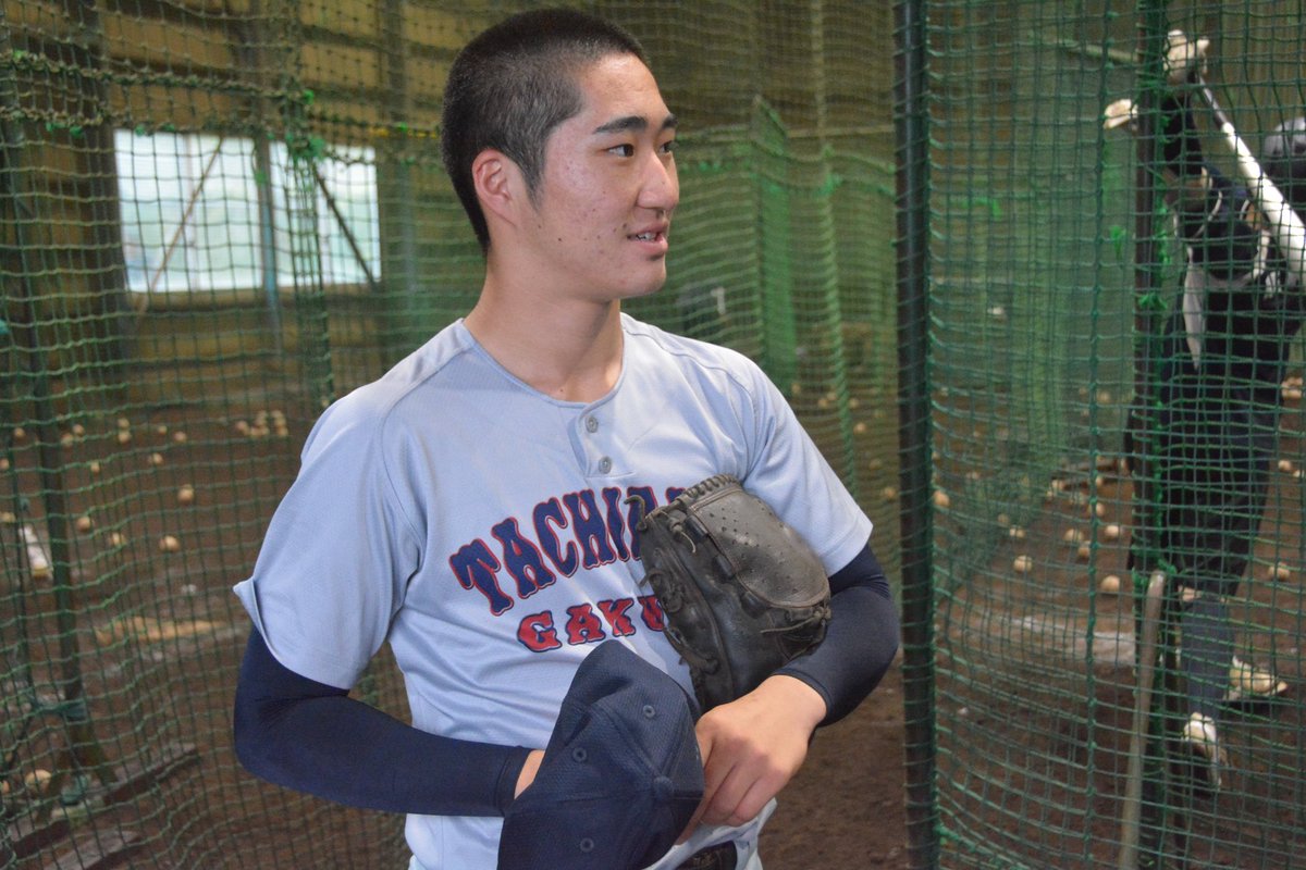 kanagawashu's tweet image. 昨日は立花学園の芦川投手を取材しました。入学時から球速は18キロアップし、今も進化を続ける左腕です。

目を見張るのは綺麗なフォームと、それを生む股関節の柔らかさ。高校入学後から磨いたもので、生まれ持ったものではないと言います。