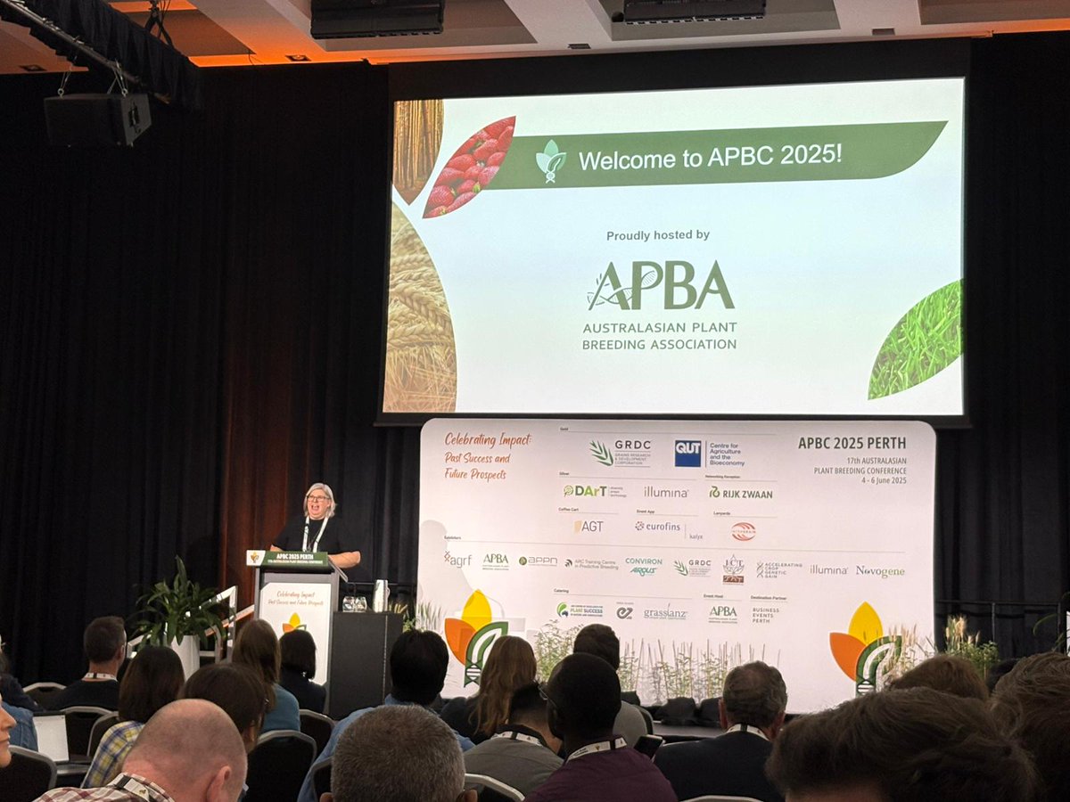 APBC2025's tweet image. 🌱 #APBC2025 is officially underway!
Opened with remarks from Prof Jacqui Batley and Dr Jodi Neal of the Australasian Plant Breeding Association.
A strong start to a big week of science, ideas, and collaboration!