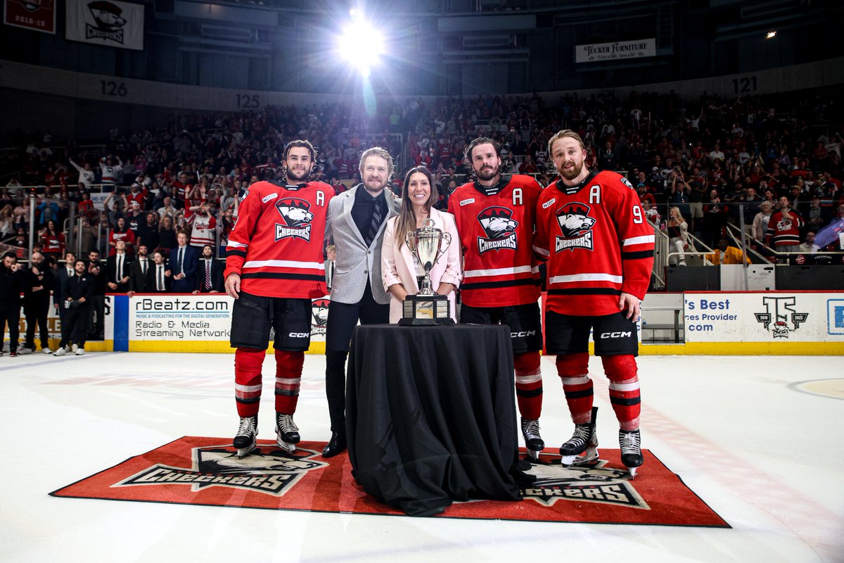 BEASTS OF THE EAST🐻‍❄️

AHL Executive Vice President of Hockey Operations Hayley Moore presents the Richard F. Canning trophy to <a href="/CheckersHockey/">Charlotte Checkers</a> after a 4-0 series victory in the Eastern Conference Finals🏆️