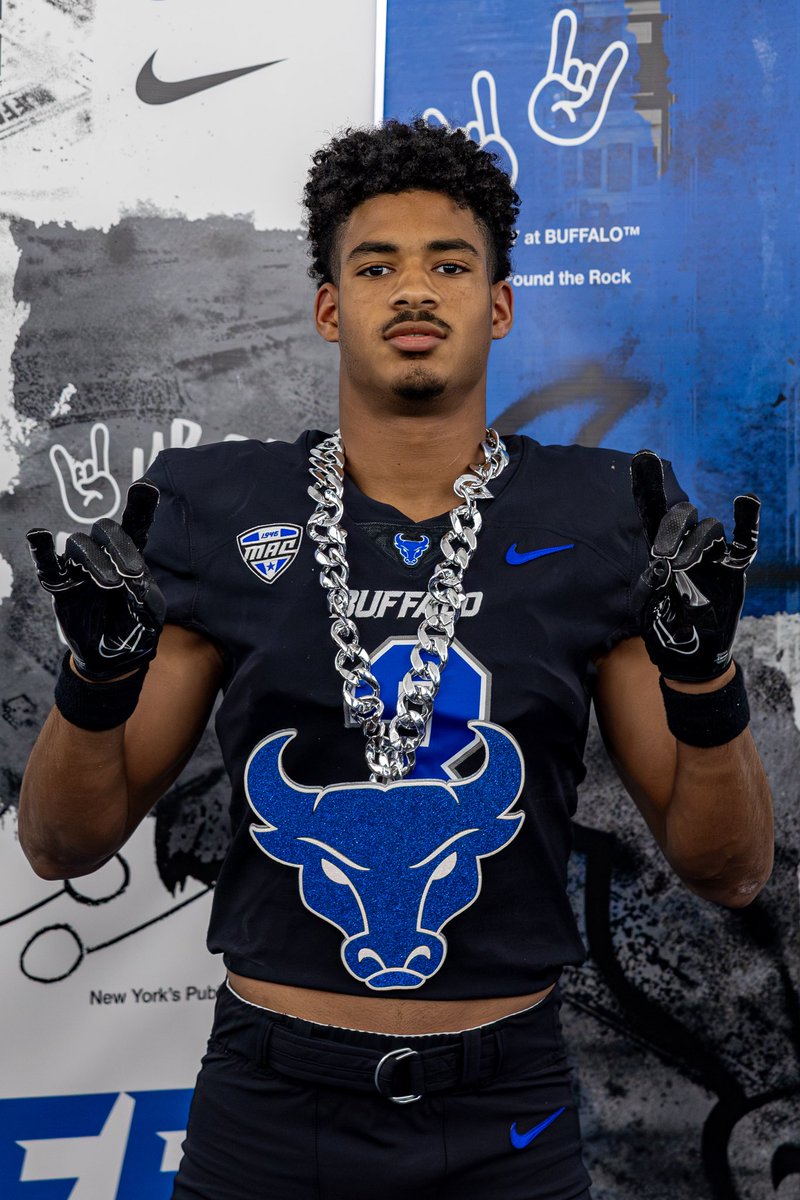MacaidenBrown's tweet image. Still can’t believe what an incredible time I had on my official visit @UBFootball. Appreciated spending so much time with the players and coaches!
#UBhornsUP
@Pete_Lembo
@Coach_JoeBowen
@CoachBDoc
@Biggame_24
@IanFriedFB
@Mooney_FB