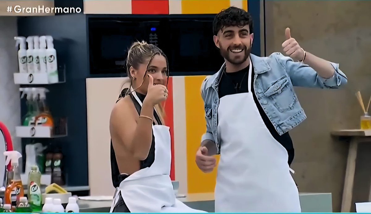 apostolesof's tweet photo. Como siempre Ulises agradecido con @CifArgentina por auspiciar su estadía 💪🏼🩵💚

Gracias CIF por acompañarnos toda la temporada! #CifUliGH 

#GranHermano https://t.co/EQTNkJ59NR