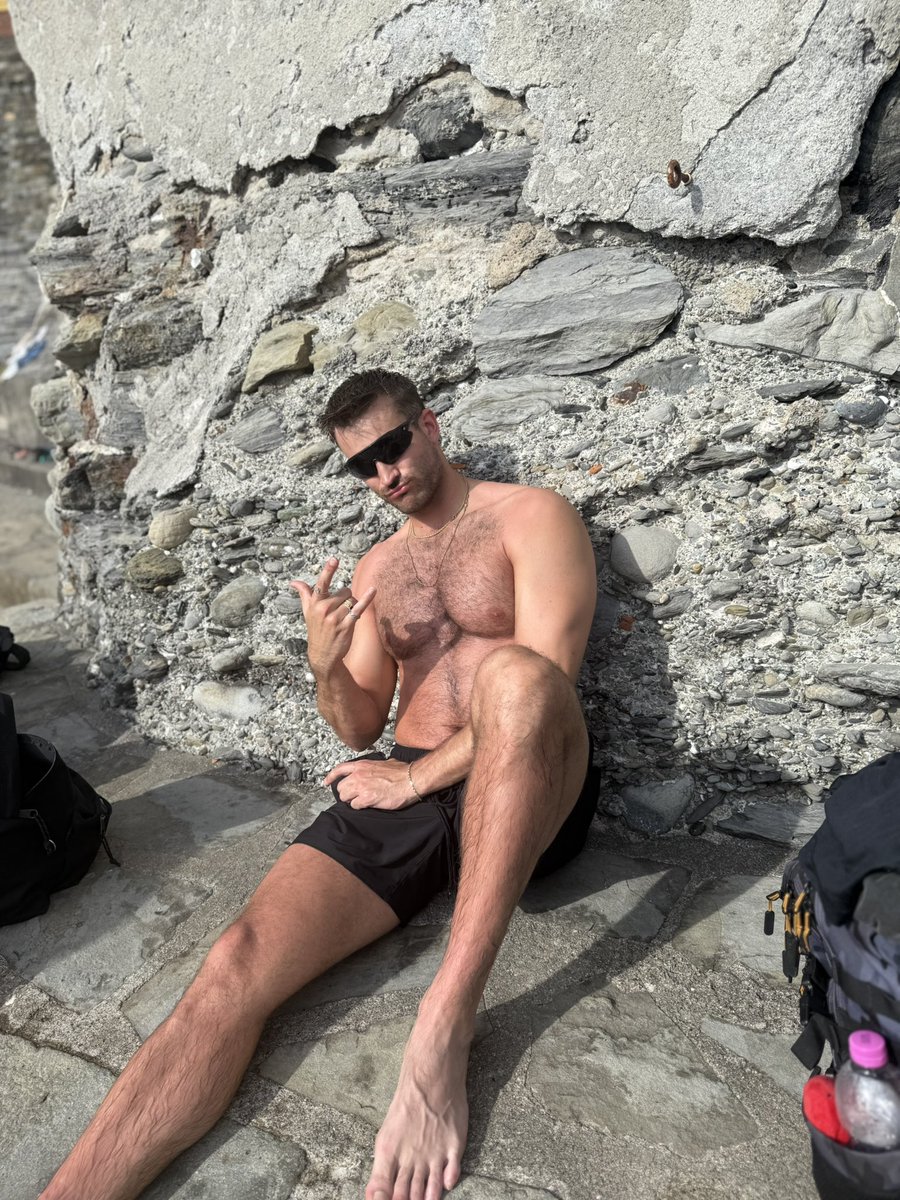 Post a 2.5 mile hike up a mountain with no water carrying a 30 pound backpack 🤟🏼😴