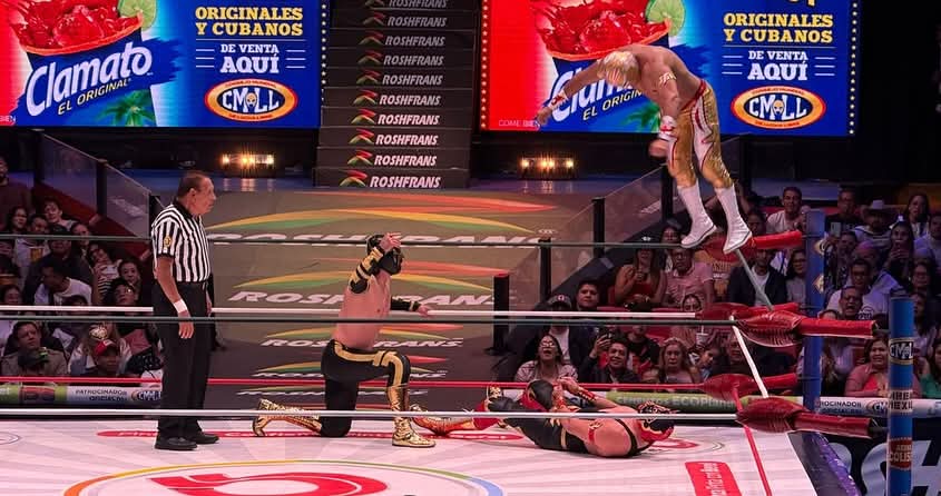 LaTijeraLucha's tweet photo. La segunda lucha es para el bando técnico #OroJr y #FuryBoy, este último sale con una lesión en su cuello luego de realizar un giro desde el esquinero por vía de la descalificación cuando #Disturbio y #Carnifice, se “agasajan” con su rival al quedar en desventaja...
#latijera https://t.co/lfdUgsTjv8