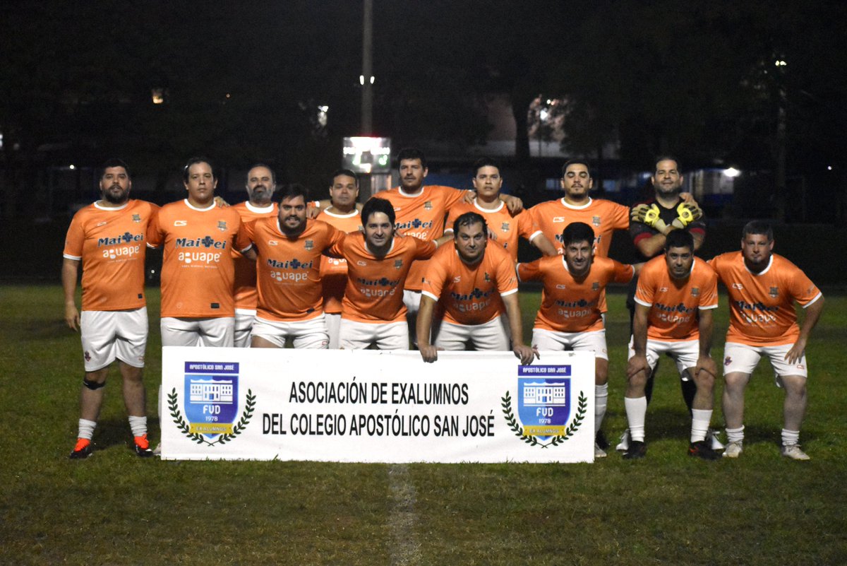 exa2003's tweet image. ¡LA NARANJA A SEMIS CARAJO!