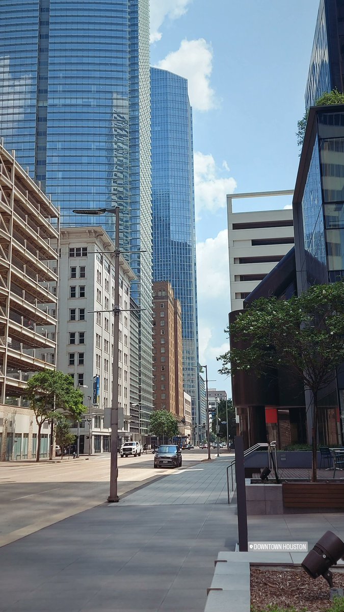 Idilmac4's tweet photo. A city tour in Houston, TX.🇺🇲 https://t.co/78d9XKuliC