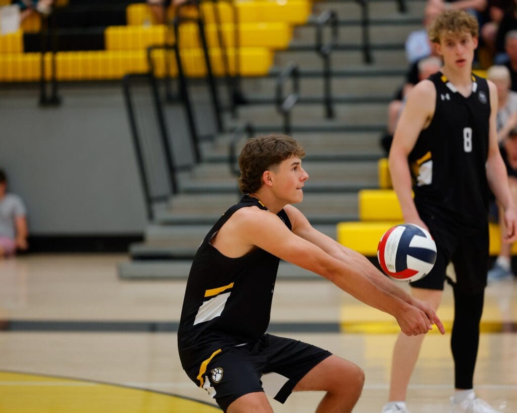 BOYS VOLLEYBALL RECAP: <a href="/navolleyball/">NA Volleyball</a> earns <a href="/PIAASports/">PIAA</a> first round sweep

🔗: athletics.northallegheny.org/news/na-cruise…