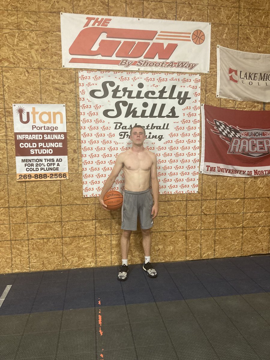 Strictly Skills (@strictly_skills) on Twitter photo 730 shots up tonight with 2026 <a href="/tyskillsballer/">Tyler VanDerMeulen</a> #SS33
<a href="/PrepHoopsMI/">Prep Hoops Michigan</a>
<a href="/GBLHoopsCircuit/">Grassroots Basketball League (GBL)</a> 730 shots up tonight with 2026 <a href="/tyskillsballer/">Tyler VanDerMeulen</a> #SS33
<a href="/PrepHoopsMI/">Prep Hoops Michigan</a>
<a href="/GBLHoopsCircuit/">Grassroots Basketball League (GBL)</a>