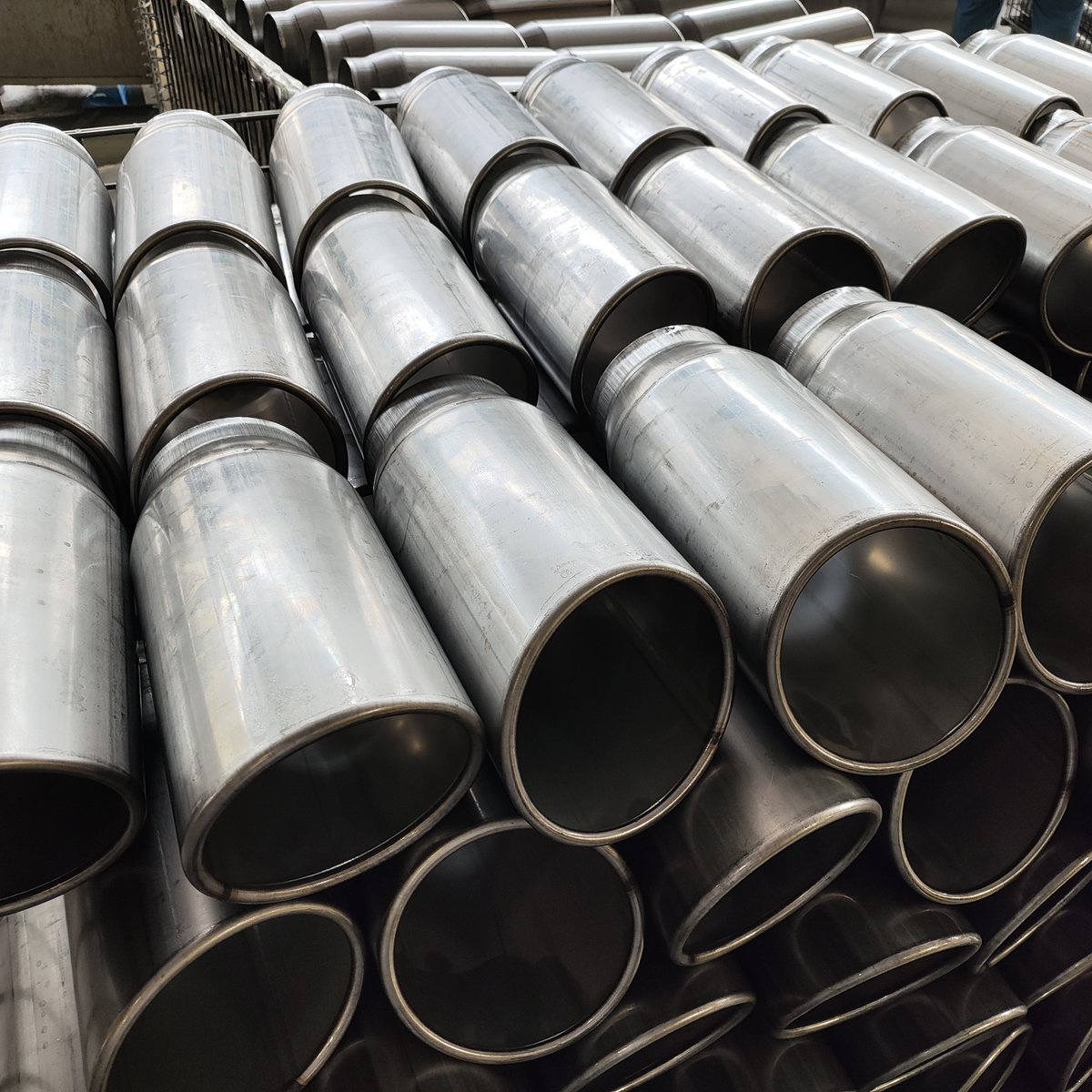 KYCATconverter's tweet image. tail pipes ready for polishing
#tailpipe #tailpipes #exhaustpipe #exhaustpipes #performance #exhaustsystem