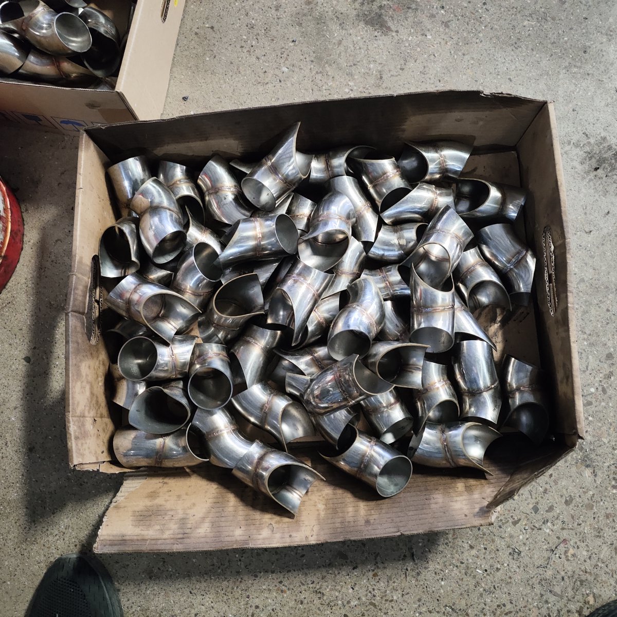 KYCATconverter's tweet image. Wire cutting Y pipes to make sure it fits well
#wirecutting #Ypipe #exhaustpipe #SS304 #exhaustsystem