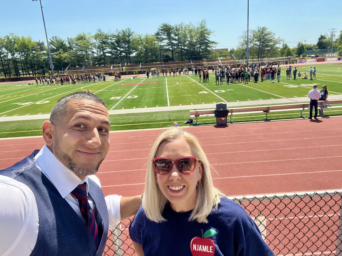 JenFitzMath's tweet image. What an incredible day at the @NJAMLE Student Leadership Beach Bash! @DrFrankRud planned an amazing event! Shout out to our hosts, @we_r_crms and our fantastic speaker, @Gian_Paul_G! Student leaders are the BEST! #firedupleadership #allin @AMLE