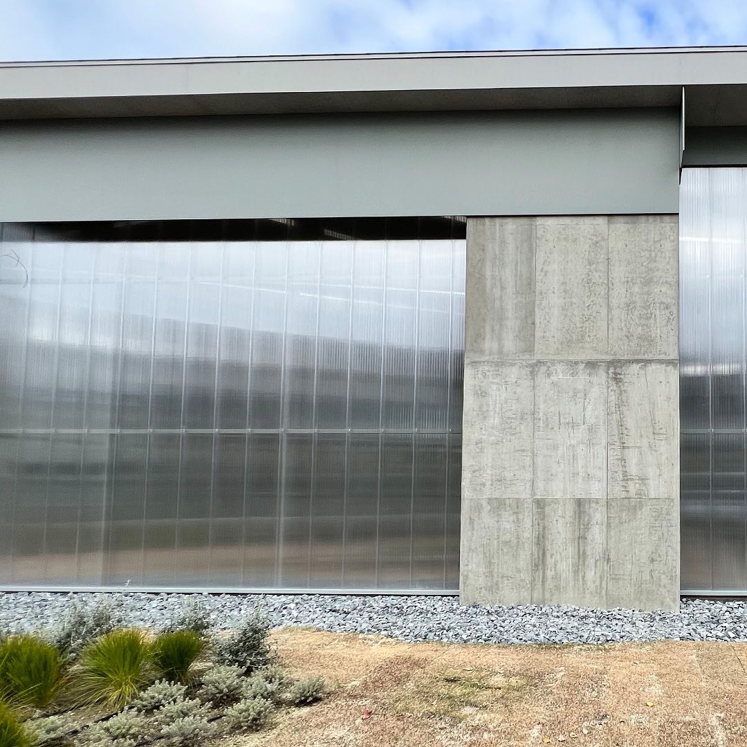 polygal_kin's tweet photo. K.I.Nの中空ポリカ《SEPLUX》は『新建築』掲載実績多数！軽量・高断熱・高意匠で建築家に選ばれています。SEPLUX has been featured many times in Shinkenchiku! Light, energy-efficient, and stylish — no wonder architects love it! #SEPLUX #建築素材 #新建築 #株式会社ケーアイエヌ #KIN https://t.co/1GL6W3C1i4