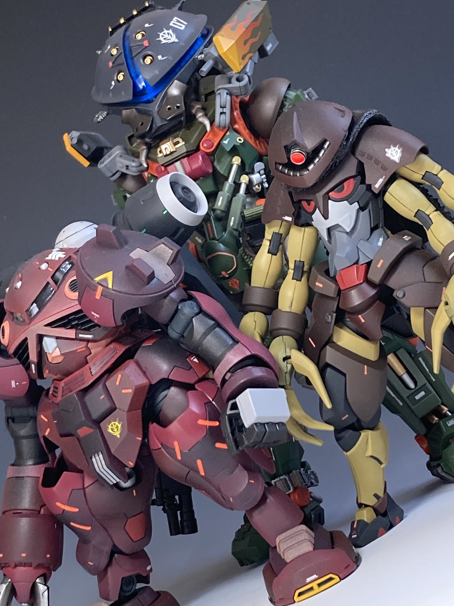 HGUC 1/144 ジオン水泳部 完成品「成形色」仕上げ!!
