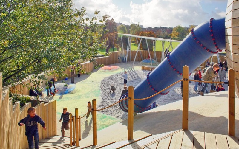 noticierovv's tweet image. #Internacionales | Niño de 11 años muere tras ser golpeado por auto de Policía en parque de Bruselas

Amplía la información aquí:

noticiasvenevision.com/noticias/inter…

#NoticiasVenevision #3Jun