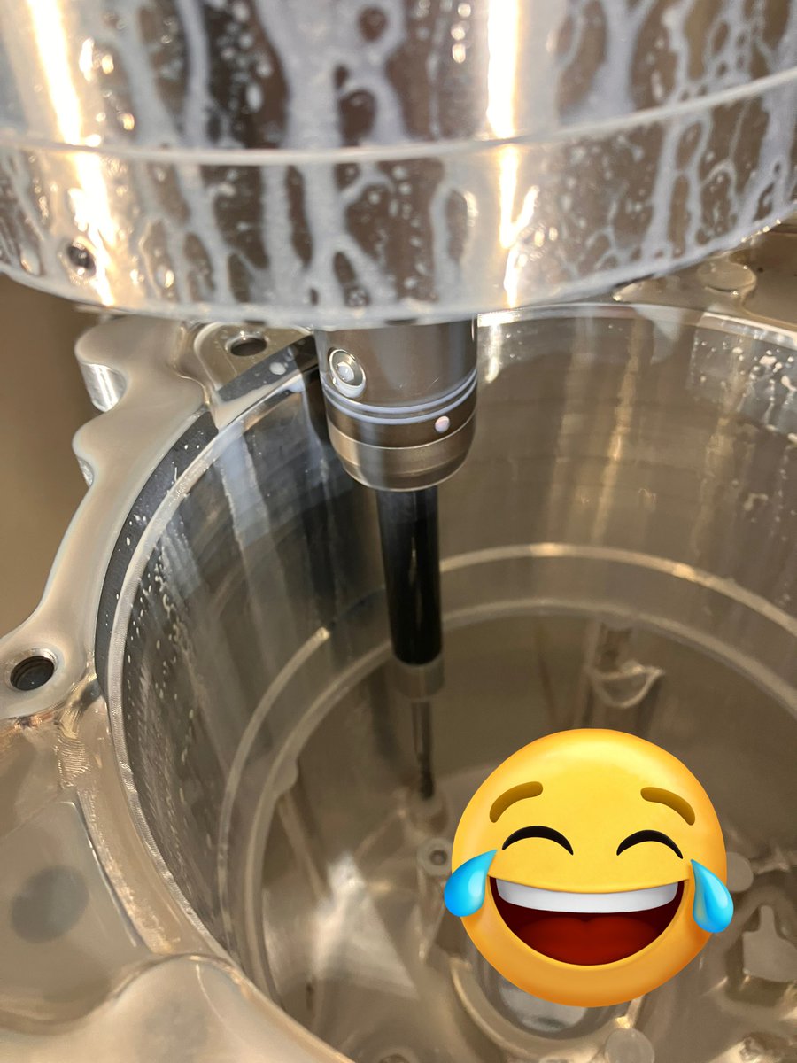 こんな深いところにネジがあったら
イヤじゃん(T ^ T)