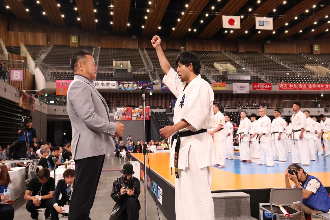 matsuoka1027's tweet photo. 先日の国際マスターズ。
選手宣誓もさせて頂いたのにまた初戦敗退。こんな恥ずかしいことありません。
恥かいた分強くなる。挫折があるから強くなれる。
#JFKO
#WFKO https://t.co/5jOYEhqg4O