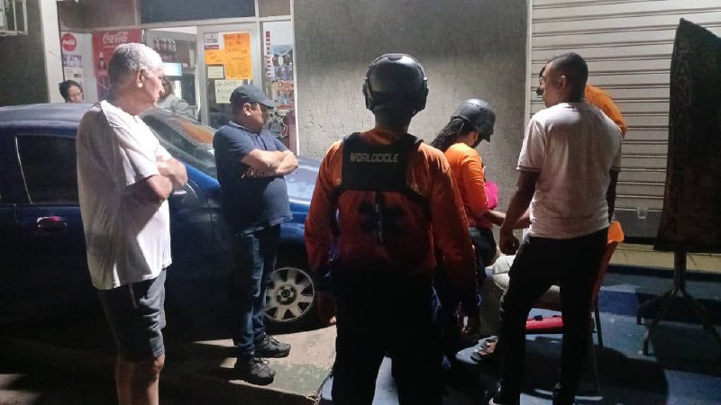 ⚠️🚗💥🚗 #NoticiasViales (03/06) #Anzoátegui Hecho de tránsito ocurrido este lunes 2 de junio a las 8:15 pm, en la 7ma calle norte con 5ta carretera del mun Simón Rodríguez. El incidente dejó 2 mujeres lesionadas. Se trató de una colisión entre 2 vehículos livianos. #3Jun