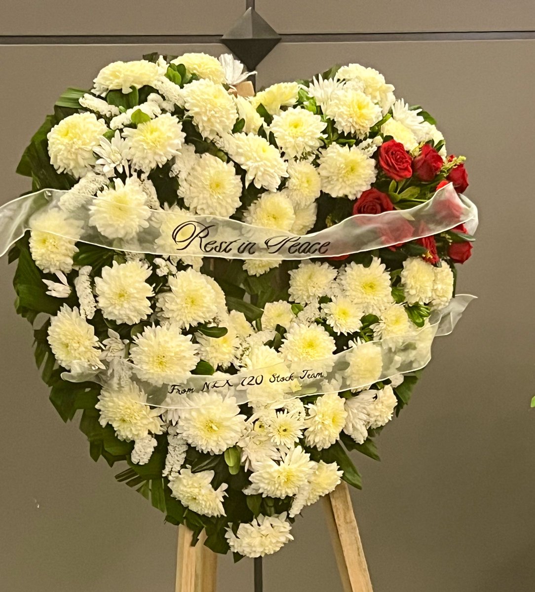 ItsSkylizzels's tweet photo. Today we had a celebration of life for my brotherโฆ if you knew him, you know that thatโs exactly what he was, a celebration of life. There was no one more full of life and joy than my brother. I know the afterlife just got a whole lot more lively. ๐
#RIPJames๐๐พ๐๏ธ https://t.co/uFVypGq1b0